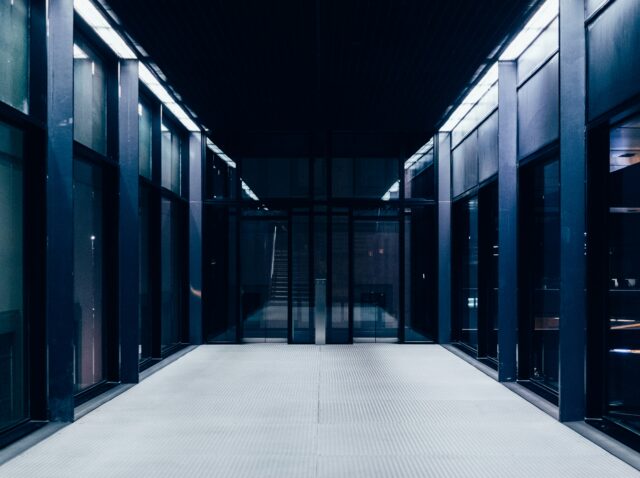 paul-hanaoka-s0XabTAKvak-unsplash