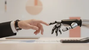 Mão humana e robótica se tocando, simbolizando a integração de IA e incentivos fiscais na transformação digital